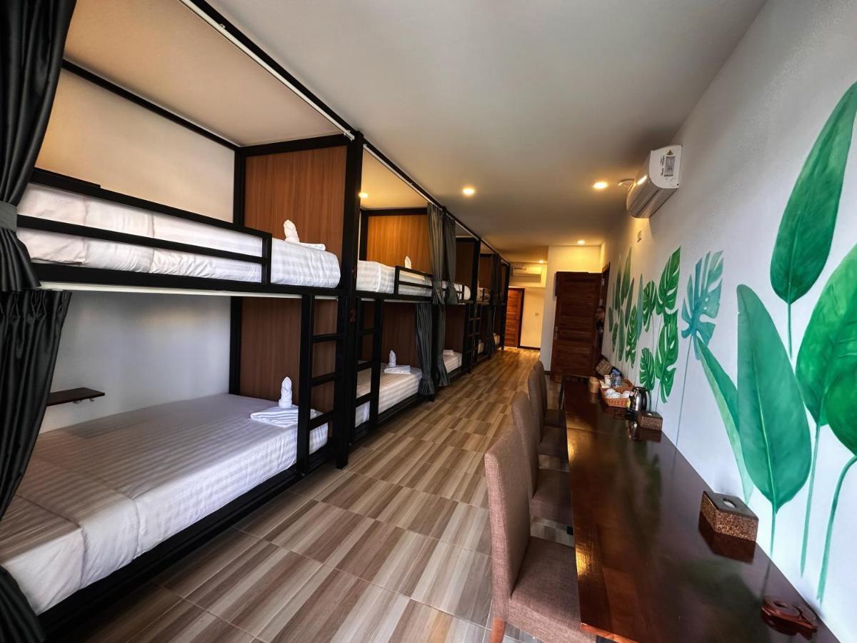 Monsoon Riverside Hotel Пном Пен Екстериор снимка