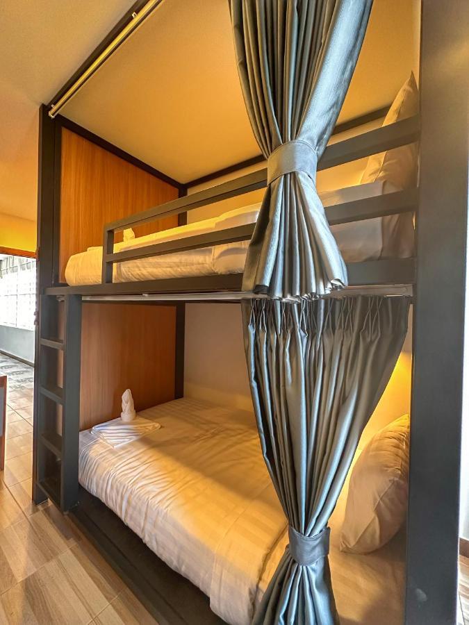 Monsoon Riverside Hotel Пном Пен Екстериор снимка